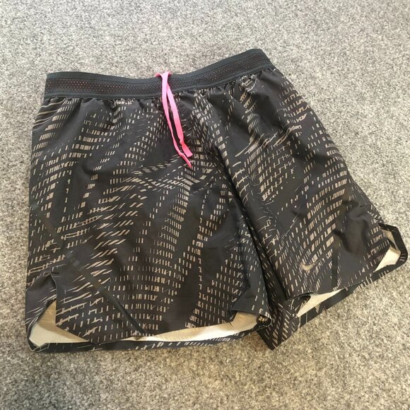 Nike Shorts Womens Small Black Pink Lined Performance AeroSwift Running Tennis - Picture 1 of 13
